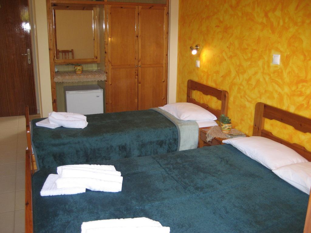 Thalia Hotel Palekastro Zimmer foto